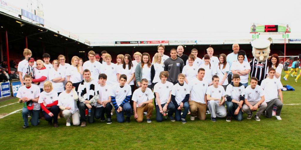 group photo of NCS participants
