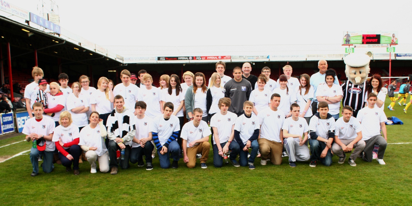 group photo of NCS participants